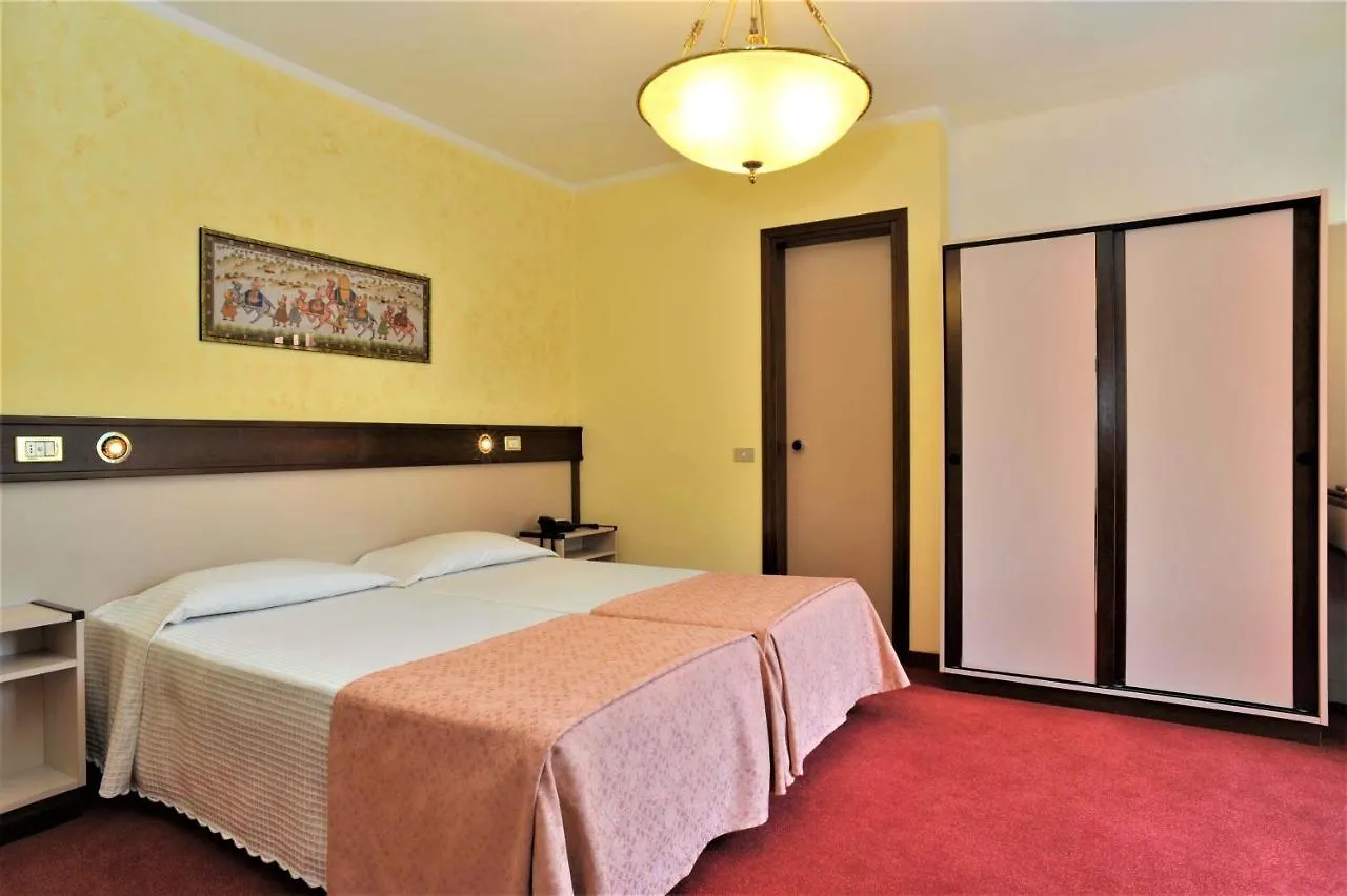 Bes Hotel Papa San Pellegrino Terme