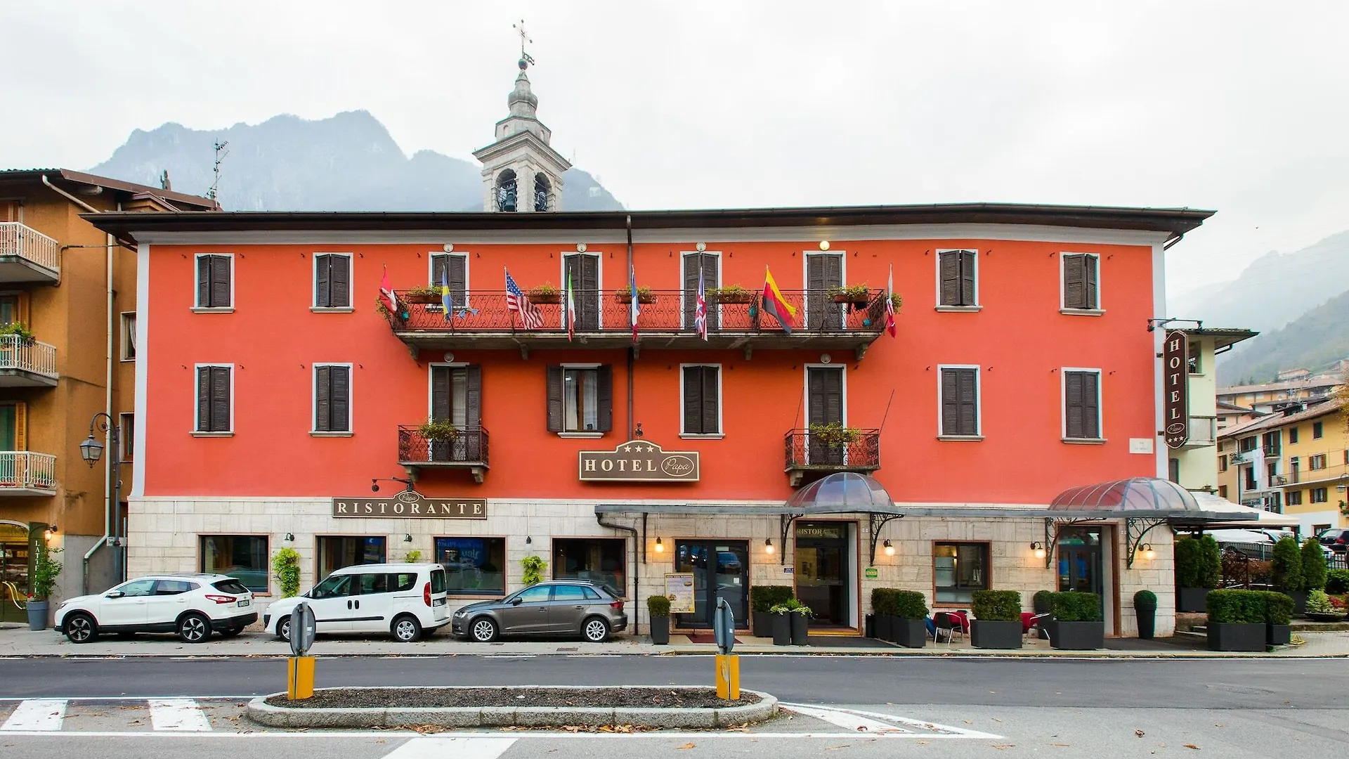Bes Hotel Papa San Pellegrino Terme 3*,