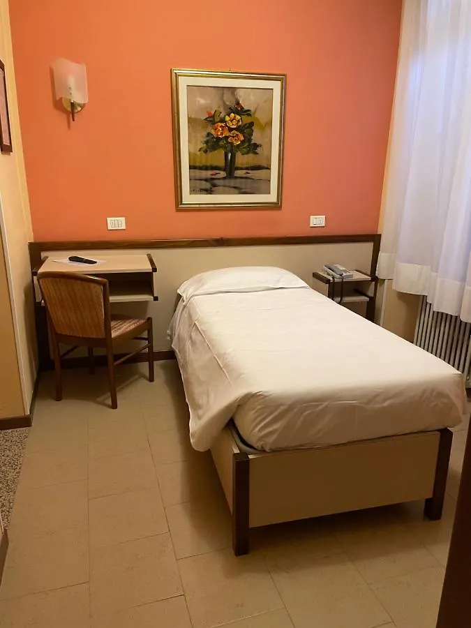 Bes Hotel Papa San Pellegrino Terme